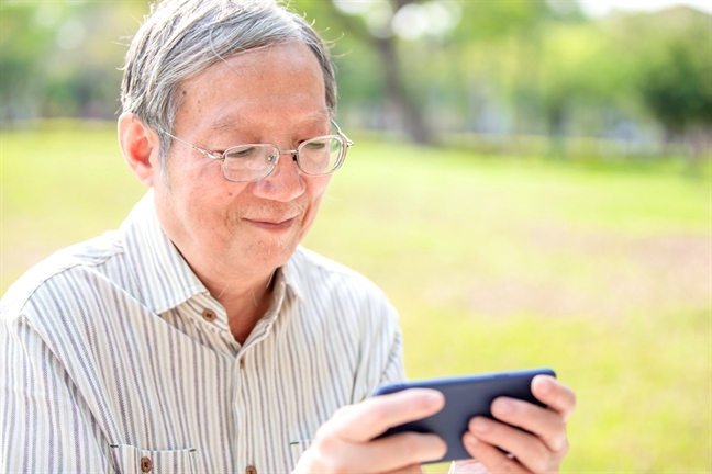 Đại gia đình họp online Dai gia dinh hop online
