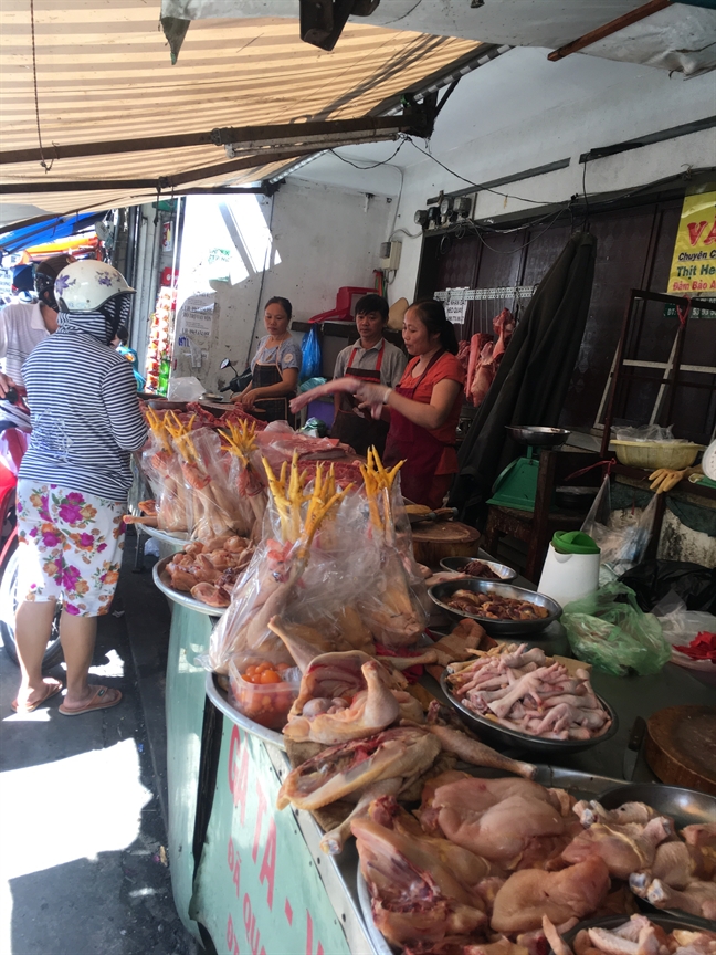 Nghỉ lễ 2/9, chợ vắng, tiểu thương ế ẩm Nghi le 2/9, cho vang, tieu thuong e am