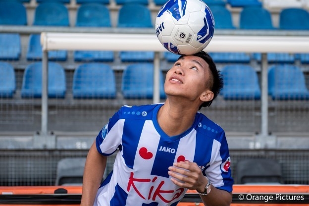 Đoàn Văn Hậu đẩy lượng fan SC Heerenveen của Hà Lan tăng chóng mặt Doan Van Hau day luong fan SC Heerenveen cua Ha Lan tang chong mat