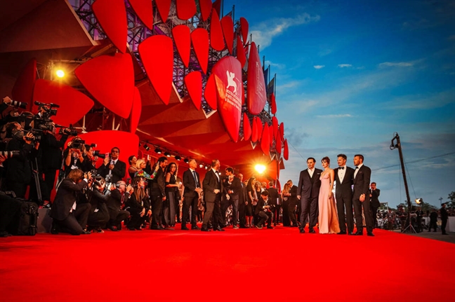 LHP Venice 2019: Cuối cùng cũng bắt đầu nói về sự bình đẳng giới LHP Venice 2019: Cuoi cung cung bat dau noi ve su binh dang gioi