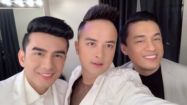 Những lần Đan Trường 'dìm' đàn em khi chụp ảnh chung Nhung lan Dan Truòng 'dim' dan em khi chup anh chung