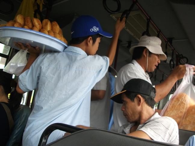 Xe buýt tiếp tay bán hàng kém chất lượng Xe buyt tiep tay ban hang kem chat luong
