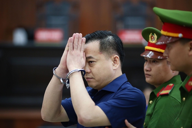 Cú tát… 20 ngàn tỷ và ông trời con Cu tat… 20 ngan ty va ong troi con