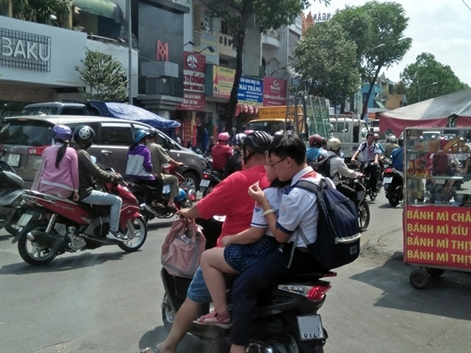 Cảnh sát giao thông sẽ xử lý nghiêm học sinh vi phạm luật giao thông trong ngày khai giảng Canh sat giao thong se xu ly nghiem hoc sinh vi pham luat giao thong trong ngay khai giang