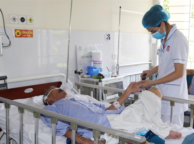 Đứt tay khi xắt thịt heo, người phụ nữ nhiễm liên cầu khuẩn lợn Dut tay khi xat thit heo, nguoi phu nu nhiem lien cau khuan lon