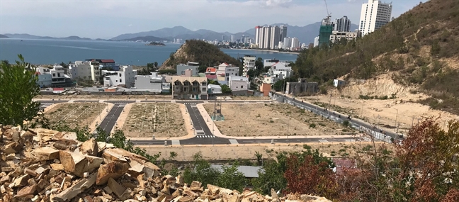 Khánh Hòa: Doanh nghiệp bất động sản đua nhau cạo trọc núi Cô Tiên Khanh Hoa: Doanh nghiep bat dong san dua nhau cao troc nui Co Tien