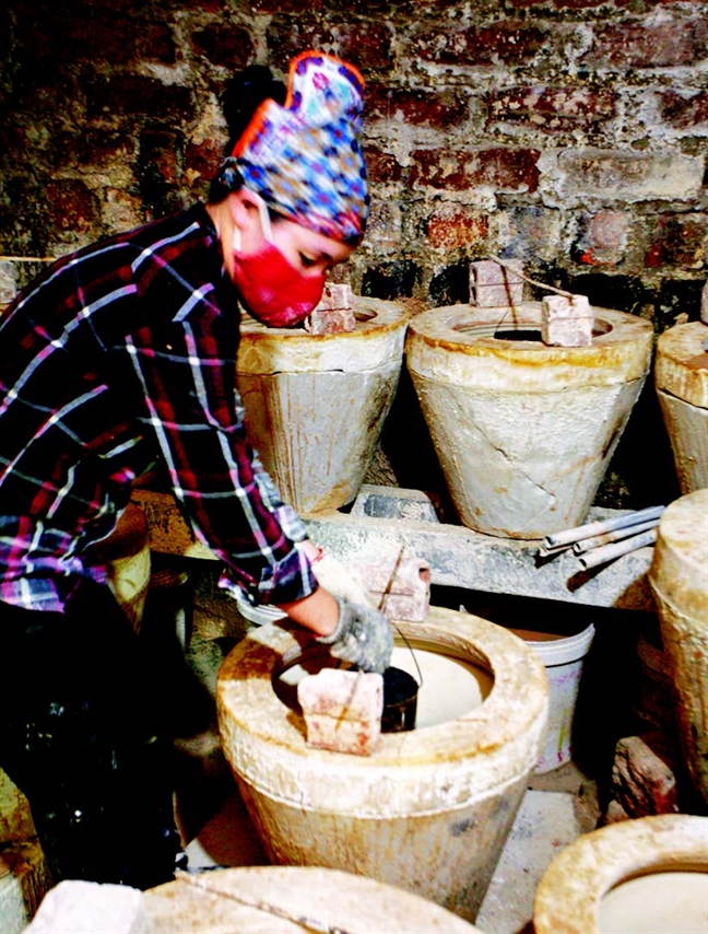 Chuyện về ông tiến sĩ người Nhật trong nghĩa trang làng gốm cổ Chuyen ve ong tien si nguoi Nhat trong nghia trang lang gom co