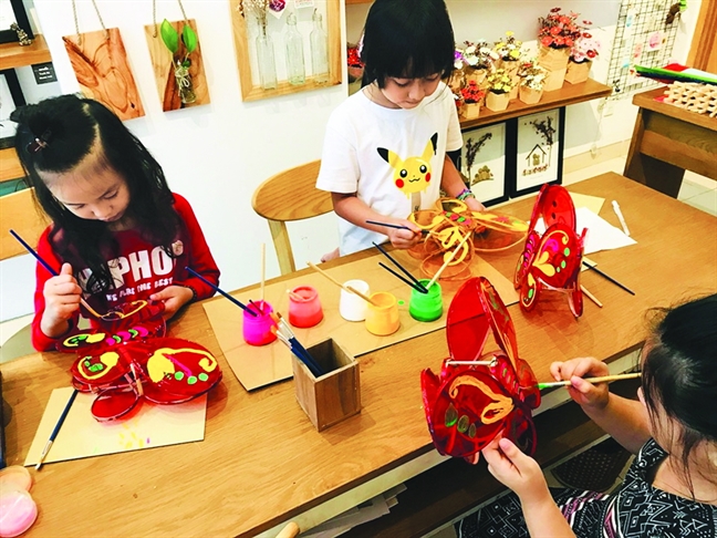Tự tay làm bánh, lồng đèn trung thu Tu tay lam banh, long den trung thu
