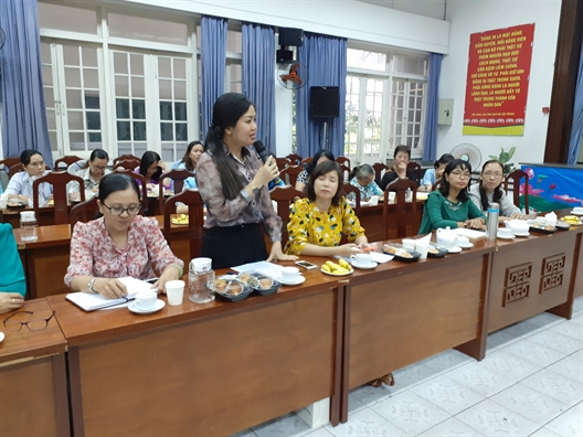 Nữ Hội đồng nhân dân quận 5 bàn giải pháp chống rác thải nhựa Nu Hoi dong nhan dan quan 5 ban giai phap chong rac thai nhua