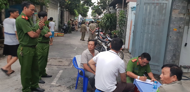 Bình Tân thông tin về vụ '2 người bị tạm giữ vì không mang chứng minh nhân dân' Binh Tan thong tin ve vu '2 nguoi bi tam giu vi khong mang chung minh nhan dan'