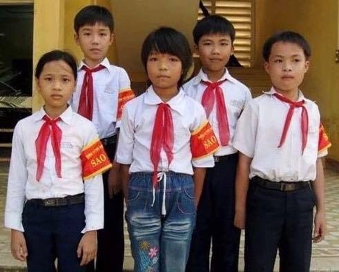 Đầu năm học, lại chuyện 'đại bàng được cấp phép' Dau nam hoc, lai chuyen 'dai bang duoc cap phep'