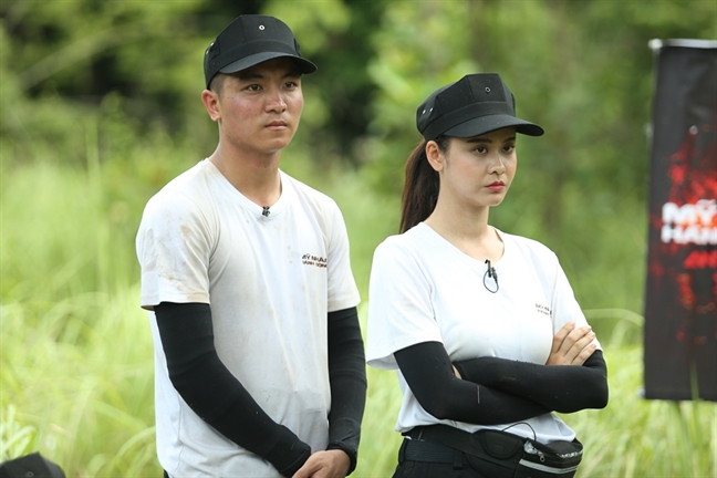 Fan 'phím chiến' vì Trương Quỳnh Anh và Phương Oanh cãi nhau như... đi chợ Fan 'phim chien' vi Truong Quynh Anh va Phuong Oanh cai nhau nhu... di cho