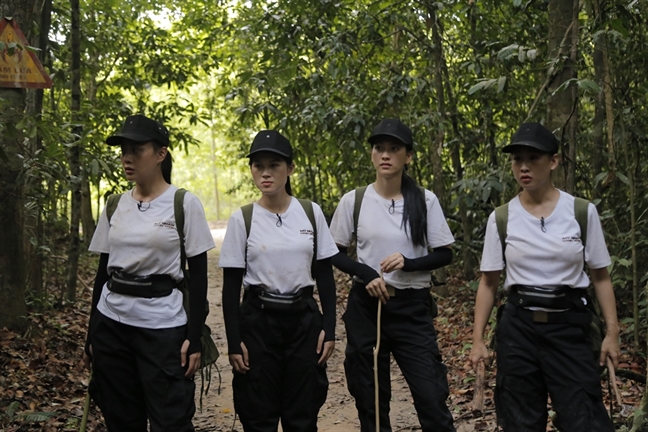Fan 'phím chiến' vì Trương Quỳnh Anh và Phương Oanh cãi nhau như... đi chợ Fan 'phim chien' vi Truong Quynh Anh va Phuong Oanh cai nhau nhu... di cho