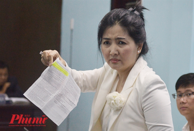 Hội đồng xét xử: 'Dù sao thì Bệnh viện FV cũng phải bảo vệ bệnh nhân, đó là y đức' Hoi dong xet xu: 'Du sao thi Benh vien FV cung phai bao ve benh nhan, do la y duc'