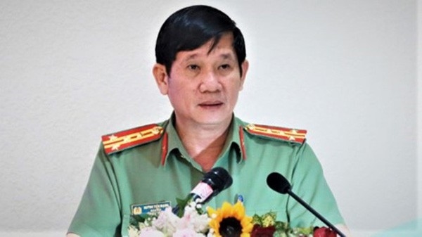 Cách mọi chức vụ trong Đảng đối với Giám đốc Công an tỉnh Đồng Nai Cach moi chuc vu trong Dang doi voi Giam doc Cong an tinh Dong Nai