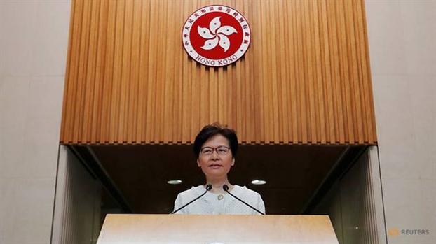 Trưởng đặc khu Hồng Kông hứa giải quyết vấn đề nhà ở và sinh kế cho người dân Truong dac khu Hong Kong hua giai quyet van de nha o va sinh ke cho nguoi dan