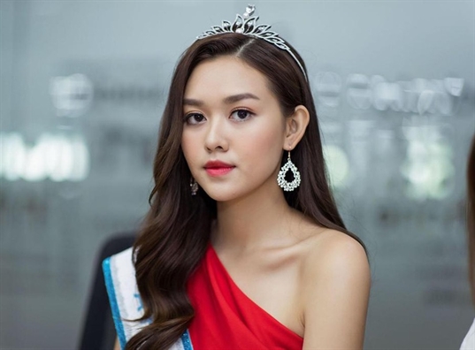 Thân hình 'mặc gì cũng đẹp' của đại diện Việt Nam tại Hoa hậu Quốc tế 2019 Than hinh 'mac gi cung dep' của dại diẹn Viẹt Nam tại Hoa hau Quoc te 2019