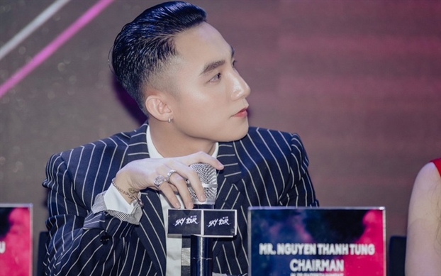 Không phải quần áo, màu tóc chính là 'vũ khí' của Sơn Tùng M-TP Khong phai quan ao, mau toc chinh la 'vu khi' cua Son Tùng M-TP