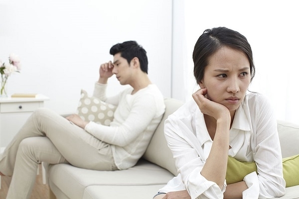Suýt ly hôn vì cho em trai vay tiền Suyt ly hon vi cho em trai vay tien