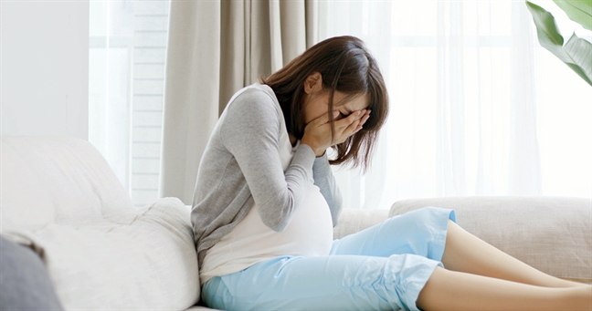 Vợ mới của chồng cũ tới quậy banh nhà Vo moi cua chong cu toi quay banh nha