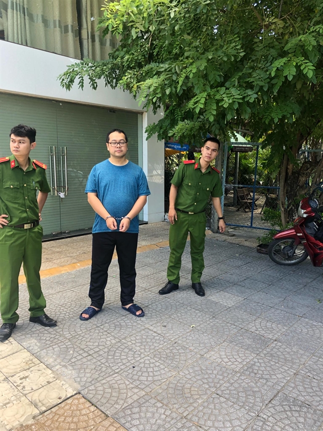 Bắt nhóm người Trung Quốc sang Việt Nam tổ chức quay clip sex với trẻ em dưới 16 tuổi Bat nhom nguoi Trung Quoc sang Viet Nam to chuc quay clip sex voi tre em duoi 16 tuoi