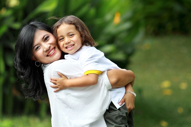 Chờ con lớn mới ly hôn, tôi mất 4 năm ngu ngốc Cho con lon moi ly hon, toi mat 4 nam ngu ngoc