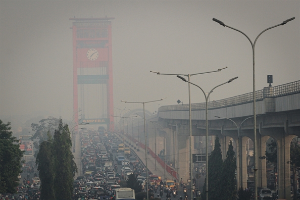Hàng ngàn trường học ở Malaysia và Indonesia đóng cửa vì ô nhiễm không khí Hang ngan truong hoc o Malaysia va Indonesia dong cua vi o nhiem khong khi