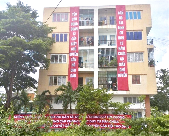 Tuyệt vọng với giấy chủ quyền chung cư Tuyet vong voi giay chu quyen chung cu