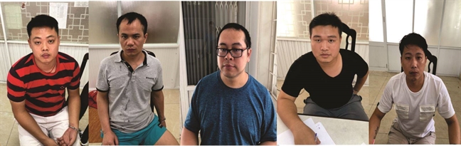 Khen thưởng công an trong vụ bắt nhóm người Trung Quốc sản xuất clip sex Khen thuong cong an trong vu bat nhom nguoi Trung Quoc san xuat clip sex