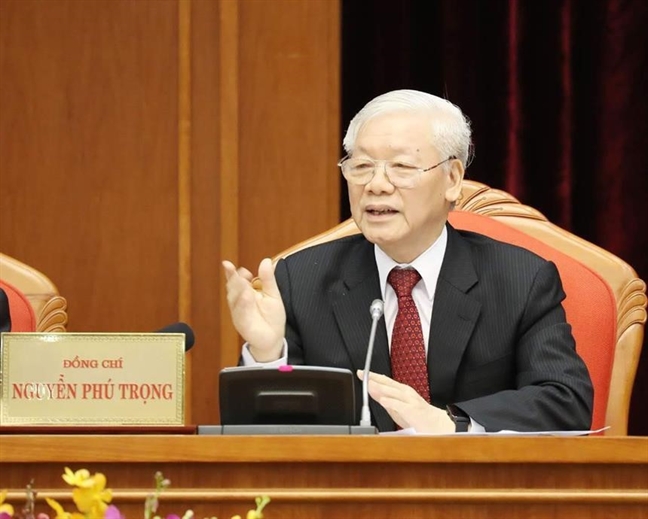 Cấm người thân quan chức can thiệp vào công tác cán bộ Cam nguoi than quan chuc can thiep vao cong tac can bo