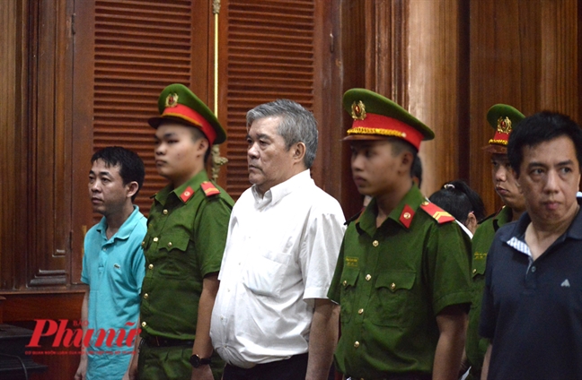 Xuất hiện nhân chứng khẳng định H-Capita là thuốc được sản xuất tại Ấn Độ, không phải ở Canada Xuat hien nhan chung khang dinh H-Capita la thuoc duoc san xuat tai An Do, khong phai o Canada