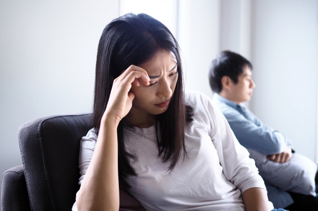Chiến thuật 'sói gửi chân' của chồng cũ Chien thuat 'soi gui chan' cua chong cu