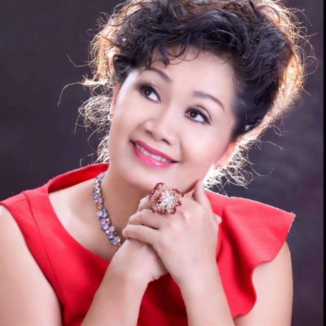 Từ tâm thư của nghệ sĩ Xuân Hương: Im lặng chịu đựng hay công khai để được cảm thông? Tu tam thu cua nghe si Xuan Huong: Im lang chiu dung hay cong khai de duoc cam thong?