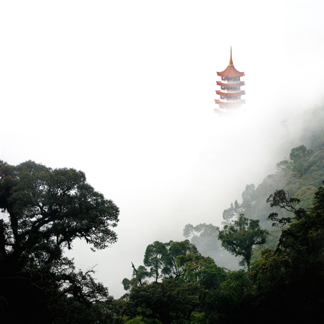 Cũng làm du lịch, nhưng Genting khác hẳn Bà Nà Cung lam du lich, nhung Genting khac han Ba Na
