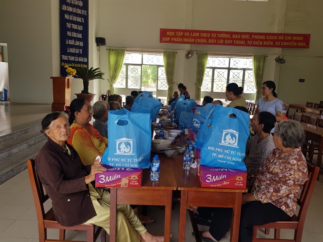 Nhiều hoạt động ý nghĩa tại Ngày hội Phụ nữ vì cộng đồng huyện Hóc Môn Nhieu hoat dong y nghia tai Ngay hoi Phu nu vi cong dong huyen Hoc Mon