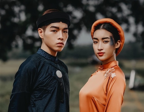Nhan sắc của 3 mỹ nhân chiếm top trending YouTube Nhan sác của 3 mỹ nhan chiém top trending YouTube