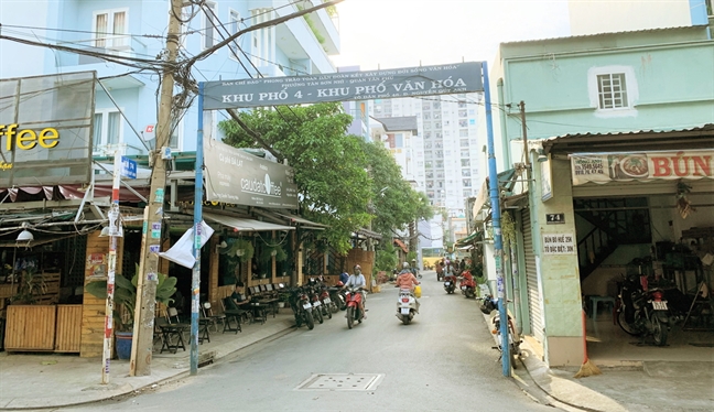 Chính quyền đòi tịch thu tiền của doanh nghiệp đóng góp cho dân Chinh quyen doi tich thu tien cua doanh nghiep dong gop cho dan