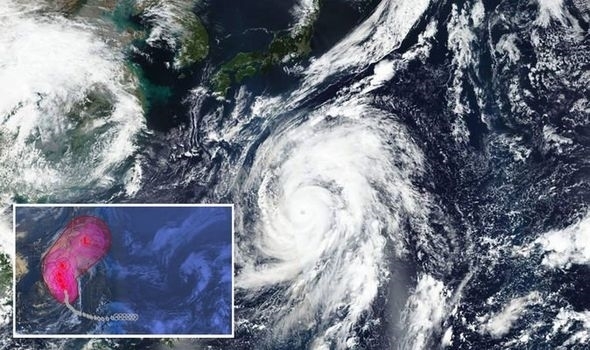 Siêu bão Hagibis ở Nhật Bản đã có 2 người tử vong, 60 người bị thương Sieu bao Hagibis o Nhat Ban da co 2 nguoi tu vong, 60 nguoi bi thuong