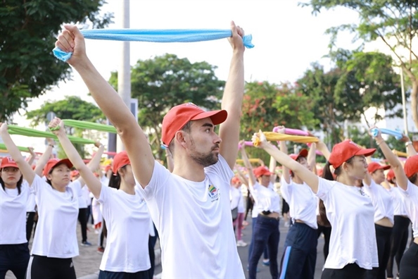Phụ nữ mạnh mẽ, tự tin thì sẽ đẹp! Phu nu manh me, tu tin thi se dep!