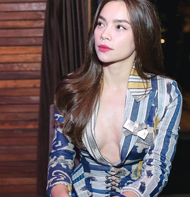 Ngày 'Quốc tế No bra', cùng điểm danh những sao Việt thích thả rông nhất Ngay 'Quoc te No bra', cung diem danh nhung sao Viet thich tha rong nhat