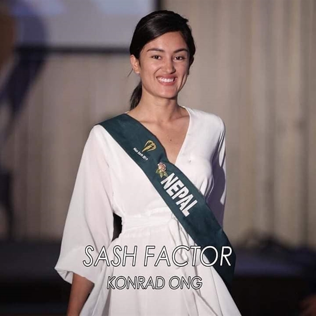 Nhan sắc một trời một vực của thí sinh ‘Hoa hậu Trái đất 2019’ trước và sau khi trang điểm Nhan sác mọt tròi mọt vục của thi sinh ‘Hoa hau Trai dat 2019’ truóc và sau khi trang diẻm