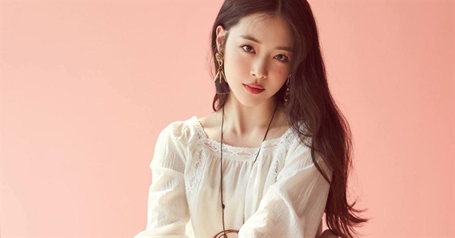 'Gái hư' Sulli: Từ hình tượng công chúa đến áp lực bị chỉ trích và tự vẫn 'Gai hu' Sulli: Tu hinh tuong cong chua den ap luc bi chi trich va tu van
