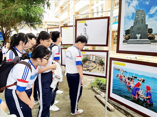 Bằng giáo dục, Trung Quốc đã áp dụng triệt để chiêu trò 'lộng giả thành chân' Bang giao duc, Trung Quoc da ap dung triet de chieu tro 'long gia thanh chan'
