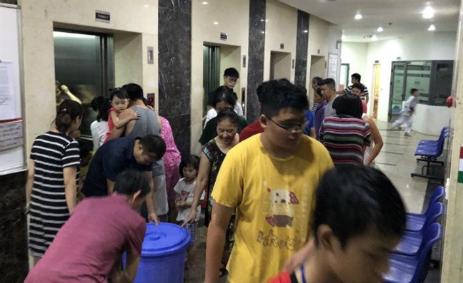Sống chung với nước bẩn, không khí bẩn: Nhịn đến bao giờ? Song chung voi nuoc ban, khong khi ban: Nhin den bao gio?