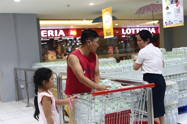 Nước bẩn, trách nhiệm cũng 'bẩn' Nuoc ban, trach nhiem cung 'ban'