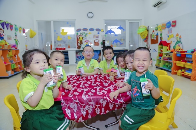 Sữa học đường tại Đà Nẵng: Đầu tư cho trẻ hôm nay để có nguồn nhân lực chất lượng trong tương lai Sua hoc duong tai Da Nang: Dau tu cho tre hom nay de co nguon nhan luc chat luong trong tuong lai