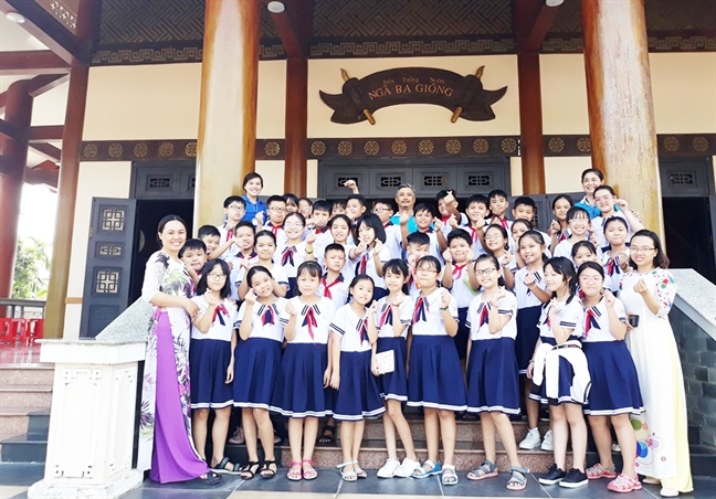 Hơn 80.000 lượt người tham quan/năm, vẫn không thành điểm đến Hon 80.000 luot nguoi tham quan/nam, van khong thanh diem den