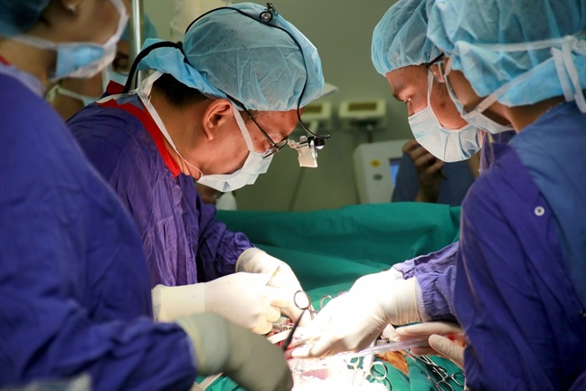 Như một phép màu: Chàng trai 18 tuổi được sống tiếp với lá phổi mới Nhu mot phep mau: Chang trai 18 tuoi duoc song tiep voi la phoi moi