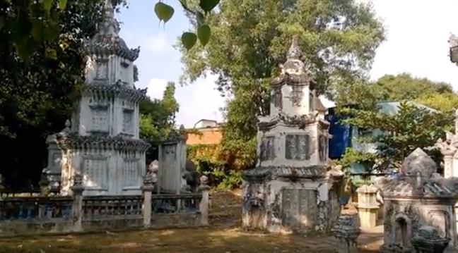 Tưởng cổ vật, hóa ra chỉ là... vật cũ Tuong co vat, hoa ra chi la... vat cu