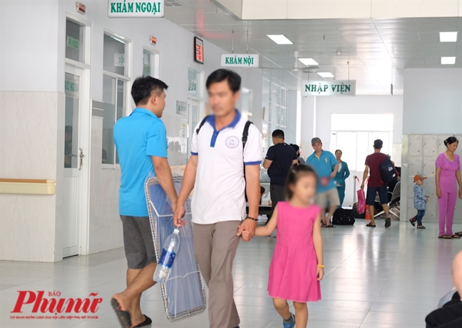 Tại sao Bệnh viện Nhi đồng 2 có thuốc tiêm chống dậy thì sớm nhưng thông báo hết thuốc? Tai sao Benh vien Nhi dong 2 co thuoc tiem chong day thi som nhung thong bao het thuoc?